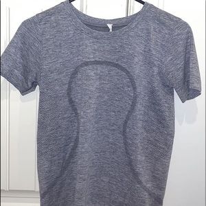Lululemon Swifty Tech Top - Size 4